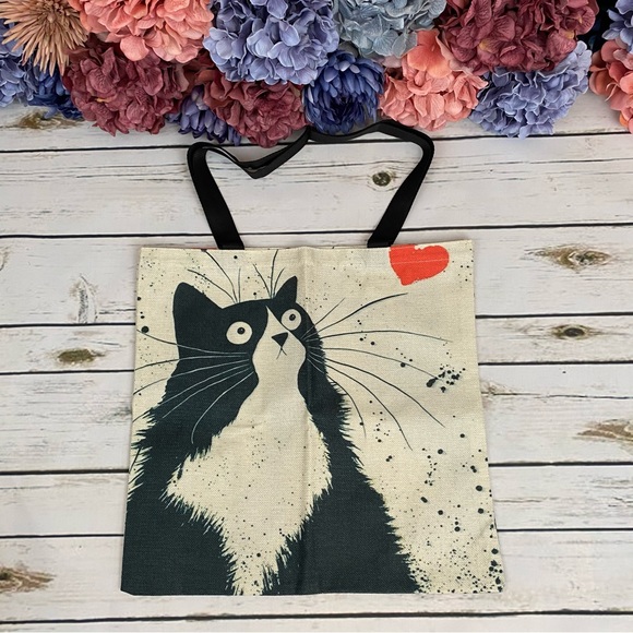 Eco-Friendly Black Cat with Heart Folding Tote Bag - Picture 2 of 12